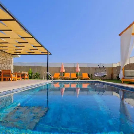 Private Pool With Jacuzzi For 4 People In Fethiye, Mugla - Awz 211 페티예