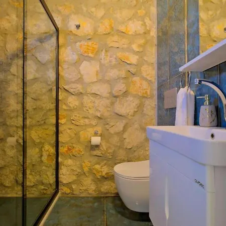 Private Pool With Jacuzzi For 4 People In Fethiye, Mugla - Awz 211 페티예