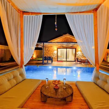 빌라 Private Pool With Jacuzzi For 4 People In Fethiye, Mugla - Awz 211 *